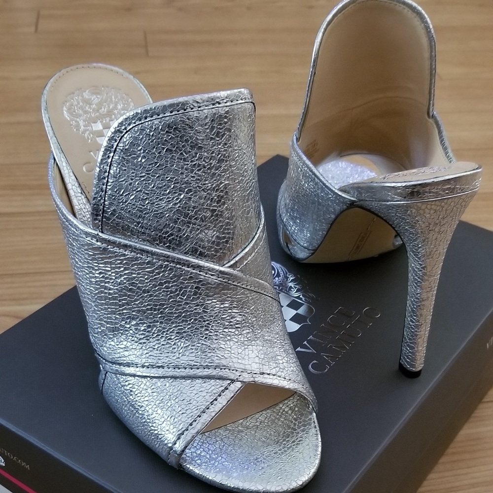 Shoes - Picture 2 of 3